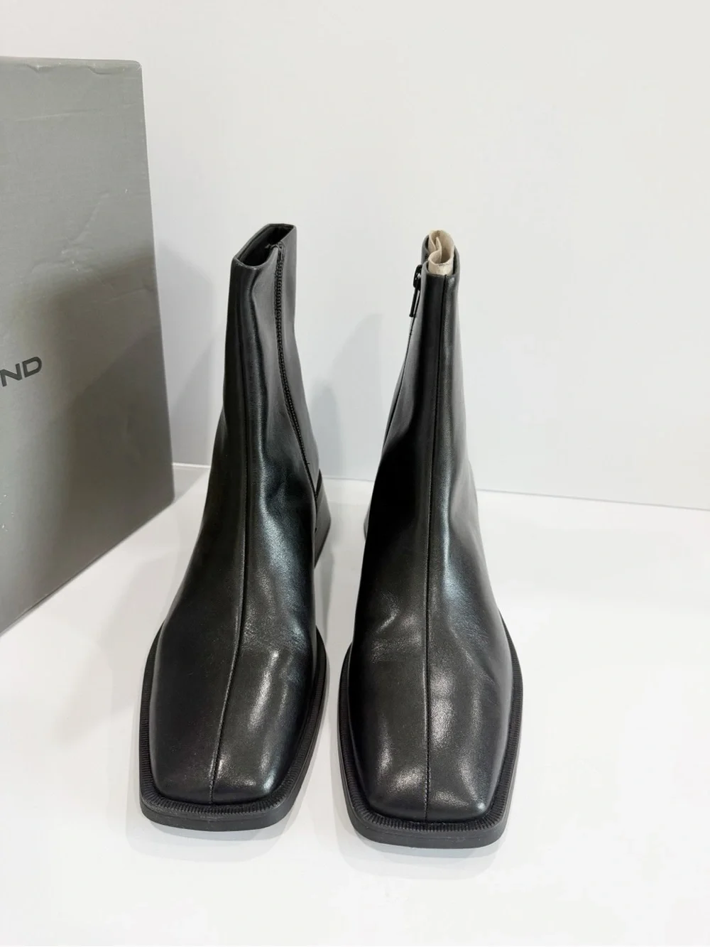 Vagabond Shoemakers Blanca Chelsea Leather Women’s Boots
